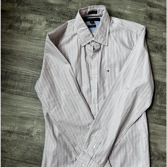 Classic button-down shirt. Gray with pink stripes. New. - Picture 3 of 9